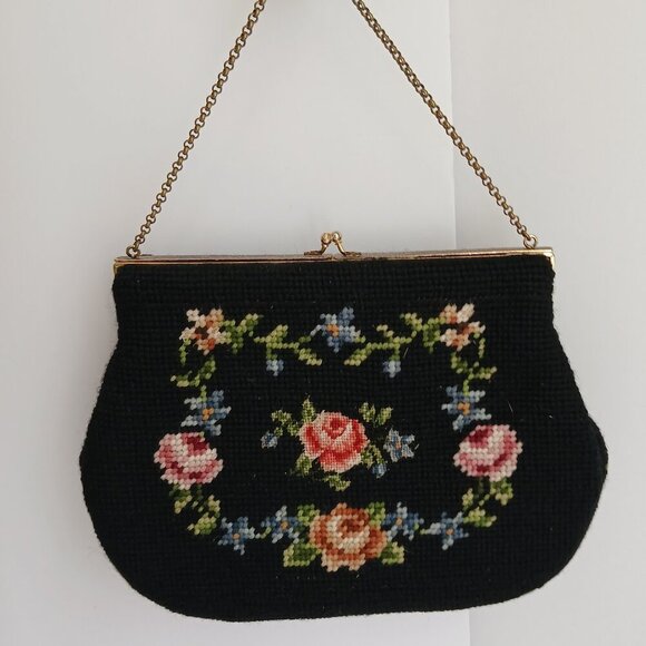 Romantic Vintage 50's Roses on Black Needlepoint Handbag Kisslock Chain Handle - Picture 1 of 9
